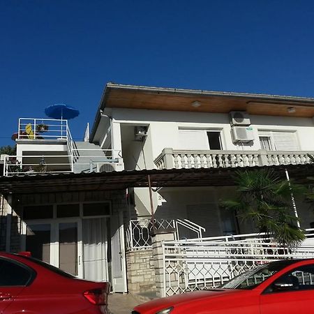 Rivijera Lägenhet Crikvenica Exteriör bild